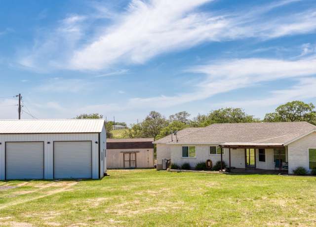 Property at 177&173 Lakeview Cir, La Vernia, TX 78121, 3 beds, 2 baths