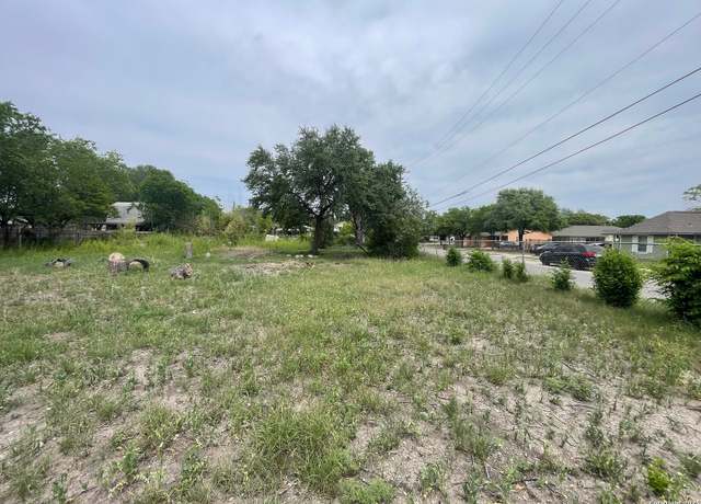 Property at 303 Randall Ave, San Antonio, TX 78237