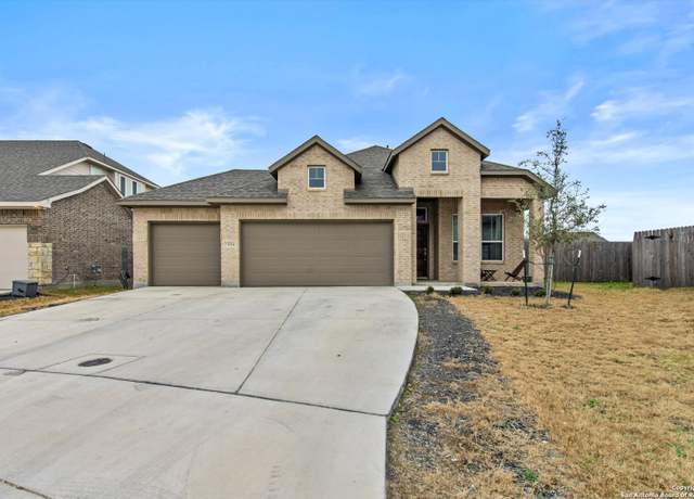 Property at 3004 Werra Ln, New Braunfels, TX 78130, 3 beds, 2.5 baths