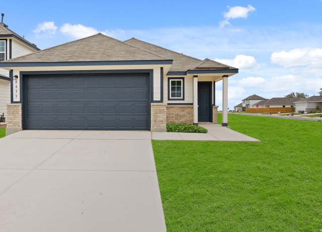 Property at 8855 Black Oak Dr, Elmendorf, TX 78112, 3 beds, 2 baths
