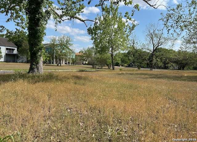 Property at 46 Glen Cv, Seguin, TX 78155