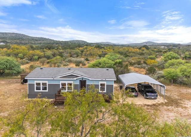 Property at 1140 Private Road 2415, Uvalde, TX 78801, 3 beds, 2 baths