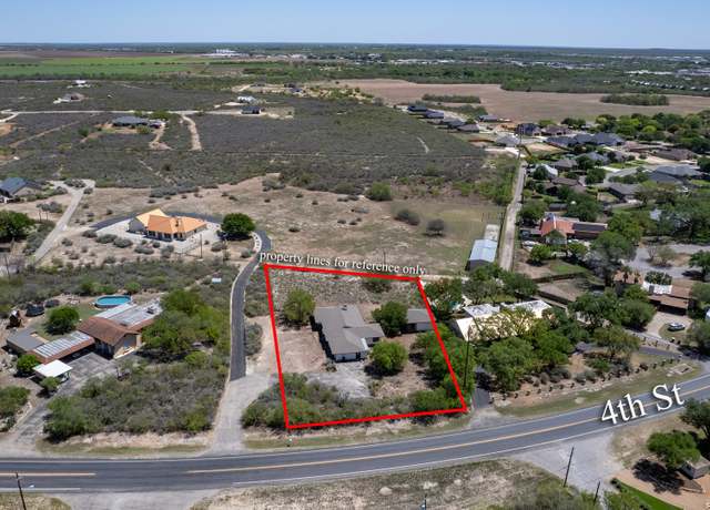 Property at 1012 N 4th St, Uvalde, TX 78801-3502, 3 beds, 2.5 baths
