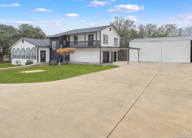 Property at 19007 Pleasanton Rd, San Antonio, TX 78221-5253, 3 beds, 2.5 baths