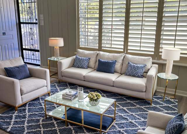 Property at 215 Midland Dr, San Antonio, TX 78219-4216, 3 beds, 1.5 baths