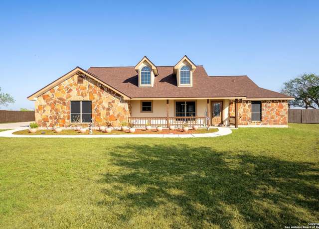 Property at 3362 Abbott Rd, St Hedwig, TX 78152, 3 beds, 2 baths