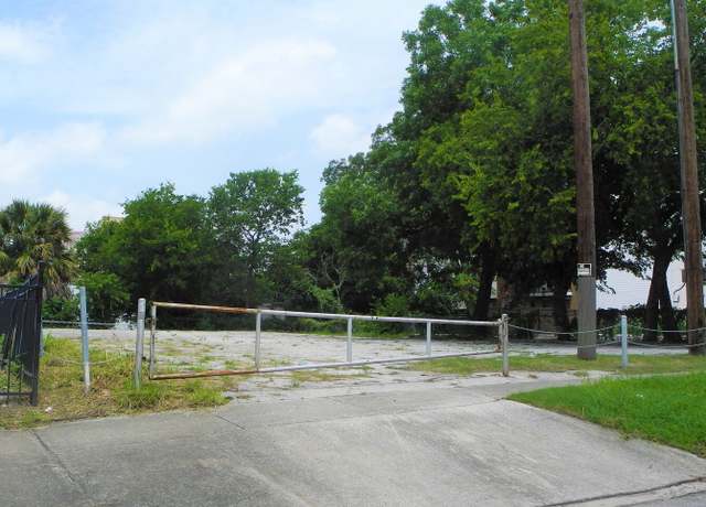 Property at 125 S Mesquite St, San Antonio, TX 78202