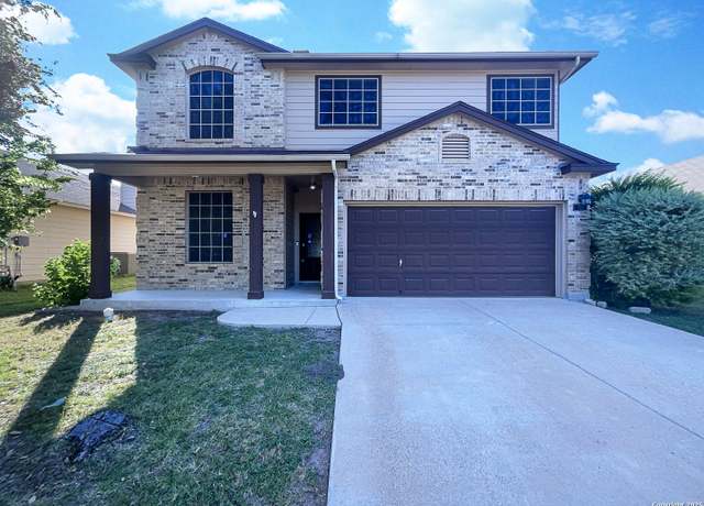 Property at 761 Tomah Dr, New Braunfels, TX 78130-2001, 5 beds, 2.5 baths