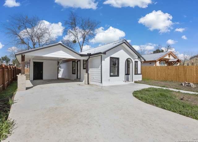 Property at 1131 W Hermosa, San Antonio, TX 78201, 3 beds, 2 baths