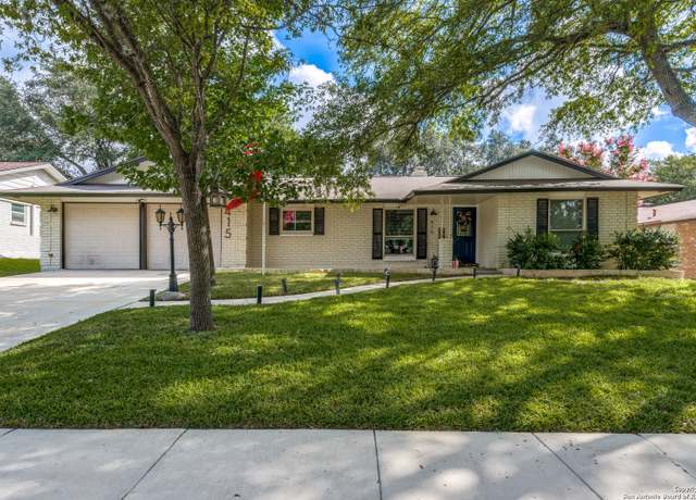 Property at 415 De Soto, Universal City, TX 78148, 4 beds, 2 baths