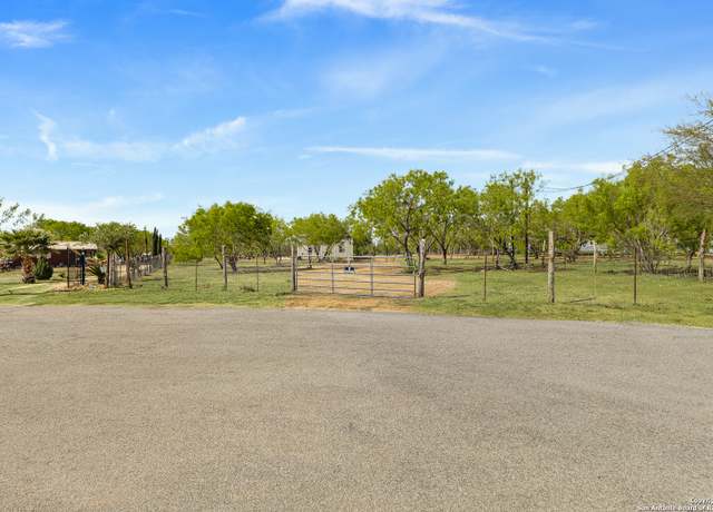 Property at 128 County Road 2672, Devine, TX 78016, 2 beds, 2 baths