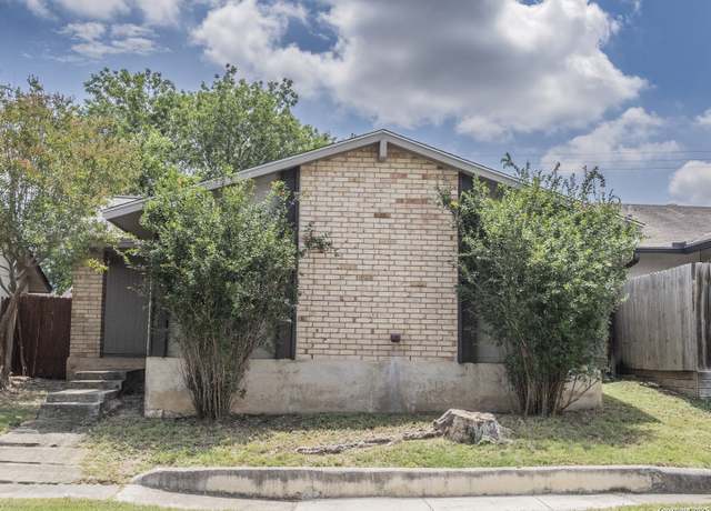 Property at 11618 Spring Trail St, San Antonio, TX 78249, 3 beds, 2 baths