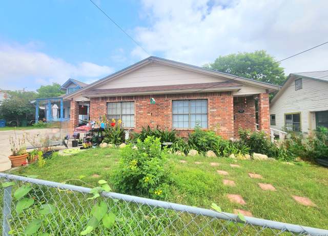 Property at 1415 W Summit Ave, San Antonio, TX 78201-5155, 4 beds, 2 baths
