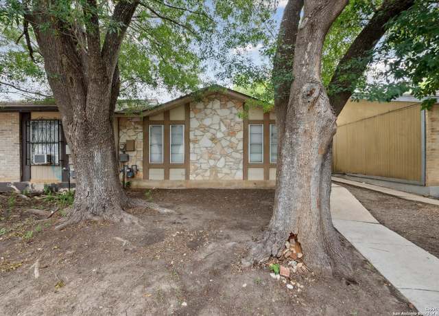 Property at 6839 Neston Dr, San Antonio, TX 78239-3324, 2 beds, 1 bath