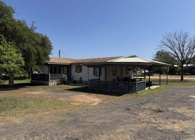 Property at 606 N Main St, Cotulla, TX 78014, 3 beds, 2 baths