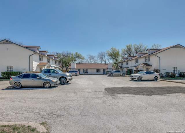 Property at 1602 Mill St Unit B, San Marcos, TX 78666, 2 beds, 2.5 baths