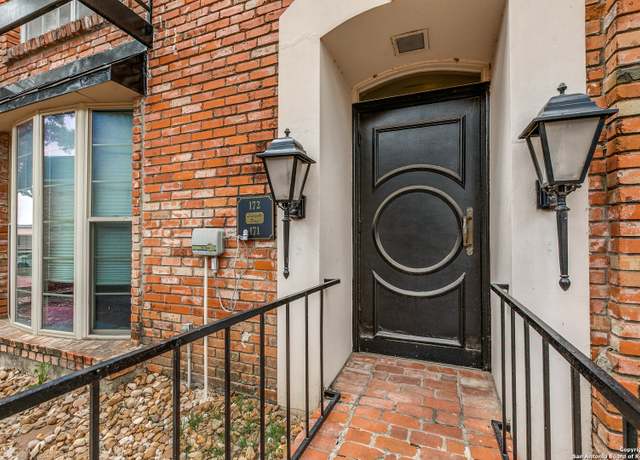 Property at 7500 Callaghan Rd #172, San Antonio, TX 78229, 3 beds, 2 baths
