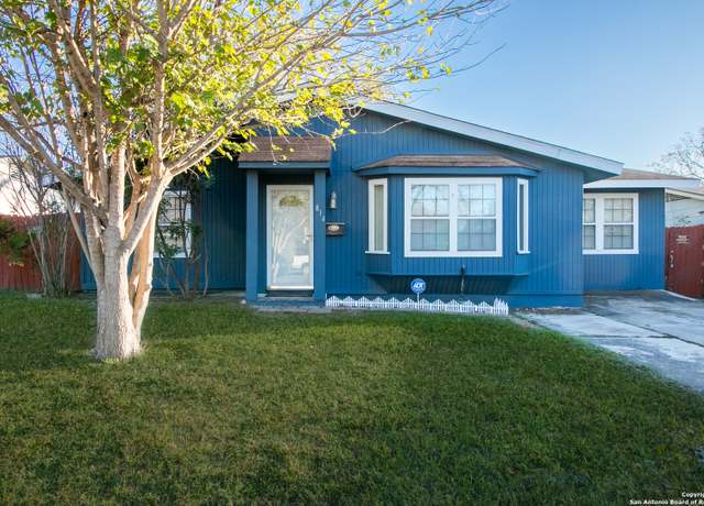 Property at 814 Weizmann St, San Antonio, TX 78213-4647, 3 beds, 1 bath