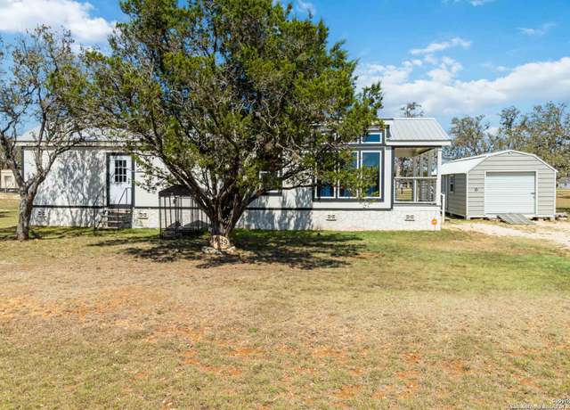 Property at 1629 Private Road 1518, Bandera, TX 78003, 2 beds, 1 bath