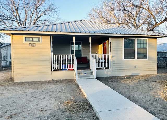 Property at 221 Chaparral St, Uvalde, TX 78801, 2 beds, 2 baths