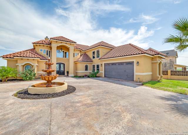 Property at 12022 Del Rio Run, San Antonio, TX 78245, 5 beds, 3.5 baths