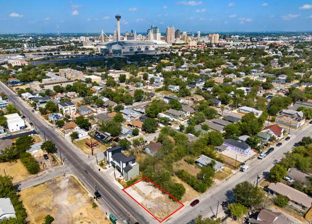 Property at 727 Iowa St, San Antonio, TX 78203