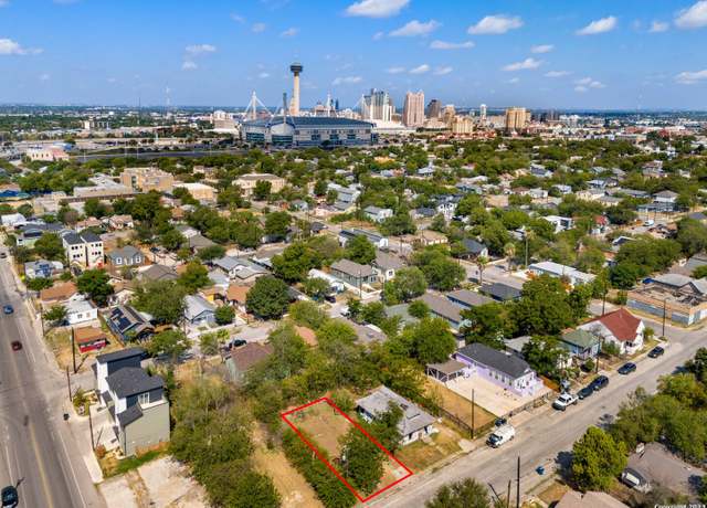 Property at 625 S Pine St, San Antonio, TX 78203-1546