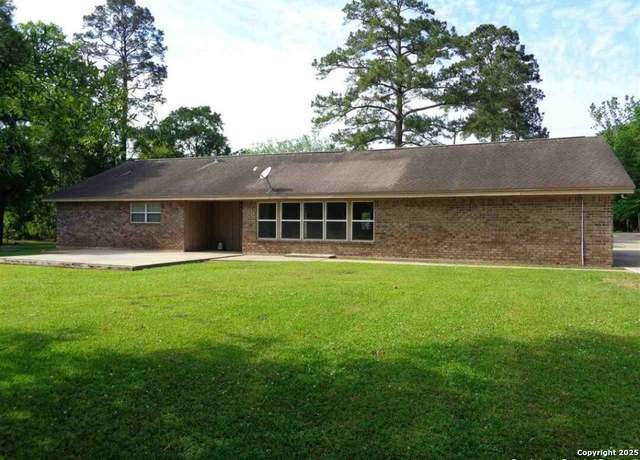 Property at 785 Alamo, Vidor, TX 77662, 5 beds, 3 baths