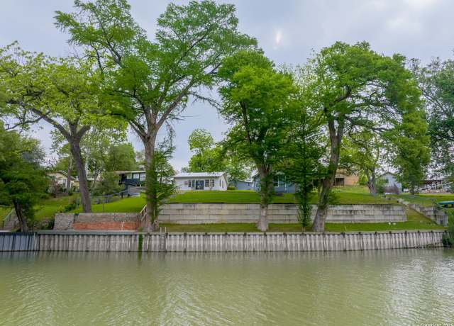 Property at 526 Cypress Rdg, Mcqueeney, TX 78123, 2 beds, 2 baths