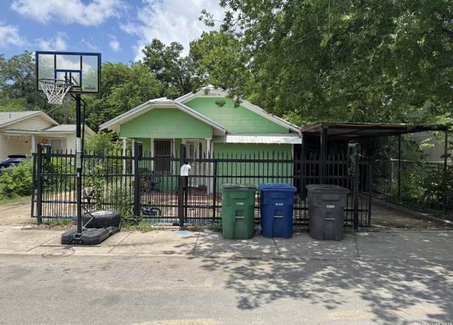 Property at 211 Wilcox, San Antonio, TX 78211, 2 beds, 1 bath