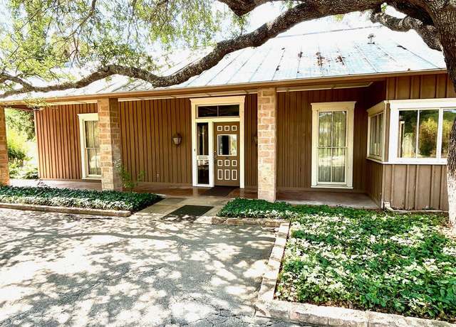 Property at 1111 Magnolia St, Uvalde, TX 78801-3919, 3 beds, 2 baths