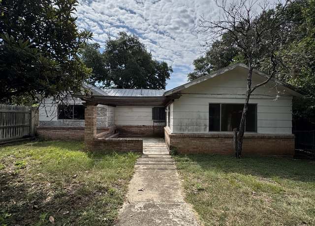 Property at 510 Cypress, Bandera, TX 78003, 2 beds, 1 bath