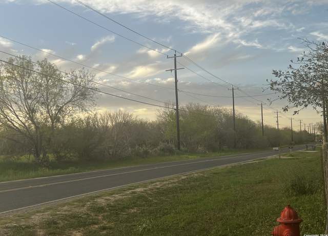 Property at 15750 Shepherd Rd, Atascosa, TX 78002