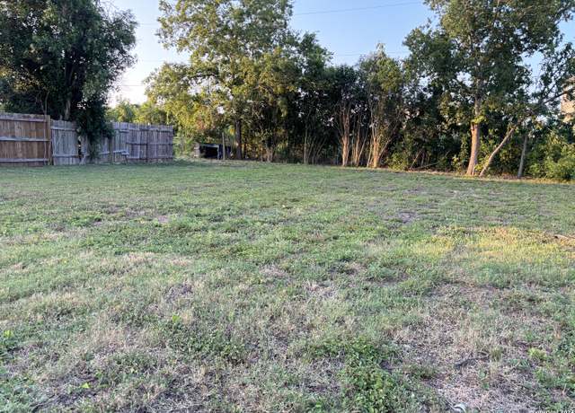 Property at 1159 Sycamore St, Seguin, TX 78155