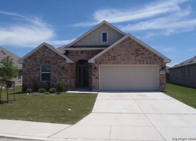 Property at 5919 Corsicana, Seguin, TX 78155, 4 beds, 3 baths