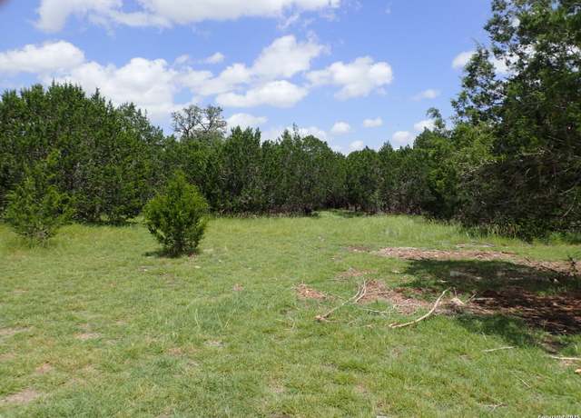 Property at 21 Tracie, Lakehills, TX 78063