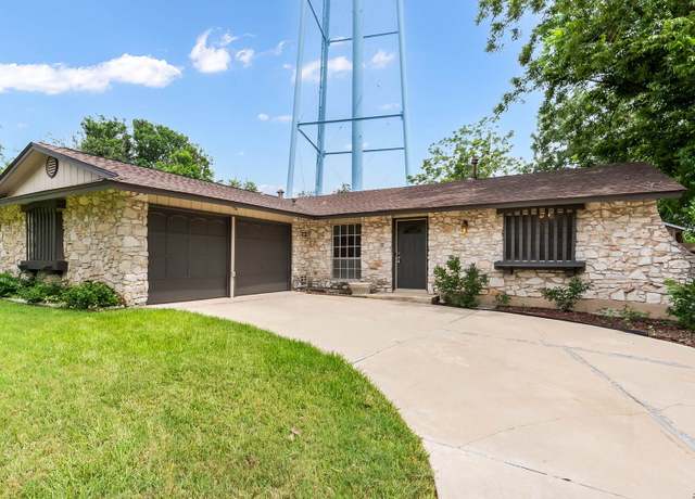 Property at 7607 Old Spanish Trl, Live Oak, TX 78233, 3 beds, 2 baths