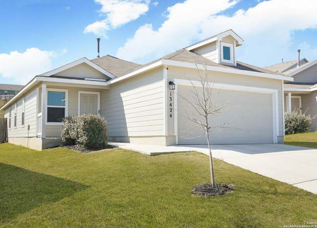 Property at 13424 Homestead Way, San Antonio, TX 78252, 3 beds, 2 baths