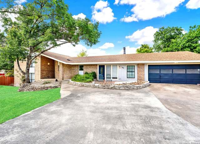 Property at 101 Hidden Holw, Kerrville, TX 78028, 5 beds, 2.5 baths