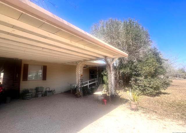 Property at 6207 Pioneer Rdg, San Antonio, TX 78245, 3 beds, 2 baths