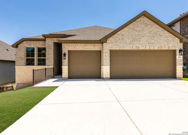 Property at 404 Seibel Way, Universal City, TX 78148, 4 beds, 3 baths