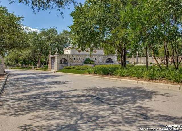 Property at 11 Viewpark, San Antonio, TX 78230-4432