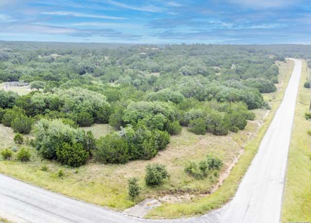 Property at 206 Vista View Pl, Spring Branch, TX 78070
