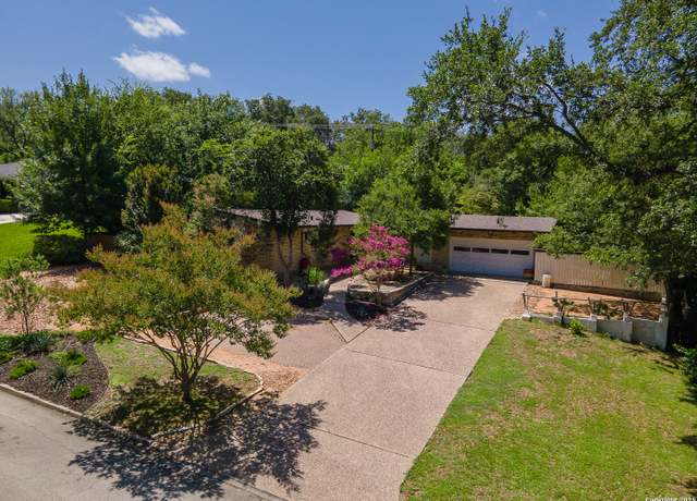 Property at 808 Eventide Dr, Terrell Hills, TX 78209-5520, 3 beds, 2 baths