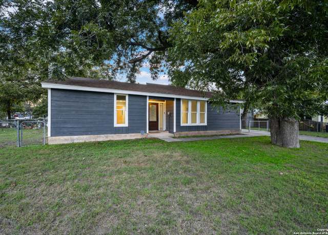 Property at 495 E Mather St, San Antonio, TX 78130-4334, 3 beds, 2 baths