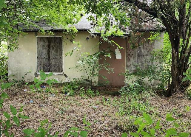 Property at 1663 Amanda St, San Antonio, TX 78210-3207, 2 beds, 1 bath