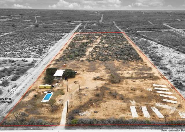 Property at 763 County Road 1670, Moore, TX 78057