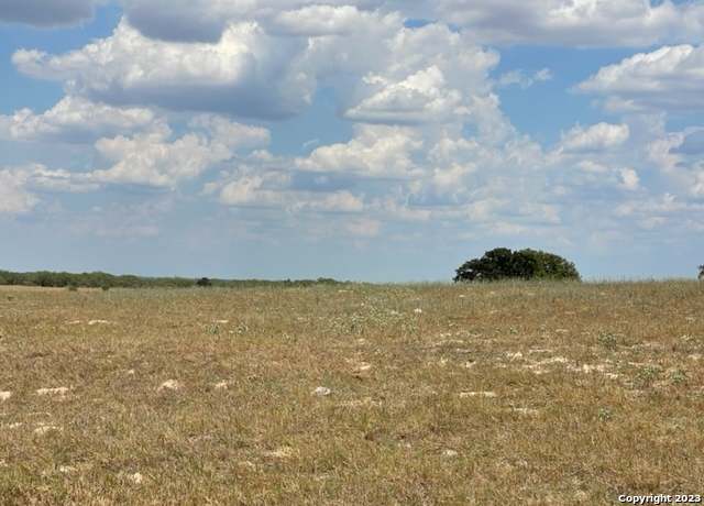 Property at 07 County Road 232, Floresville, TX 78114