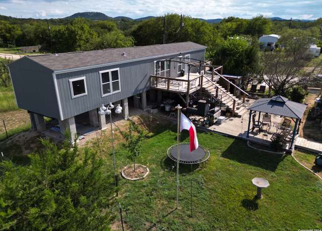 Property at 755 Sombra Dr, Bandera, TX 78003, 2 beds, 2 baths