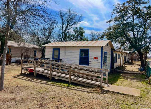 Property at 801 Fifth, Natalia, TX 78059, 2 beds, 1 bath